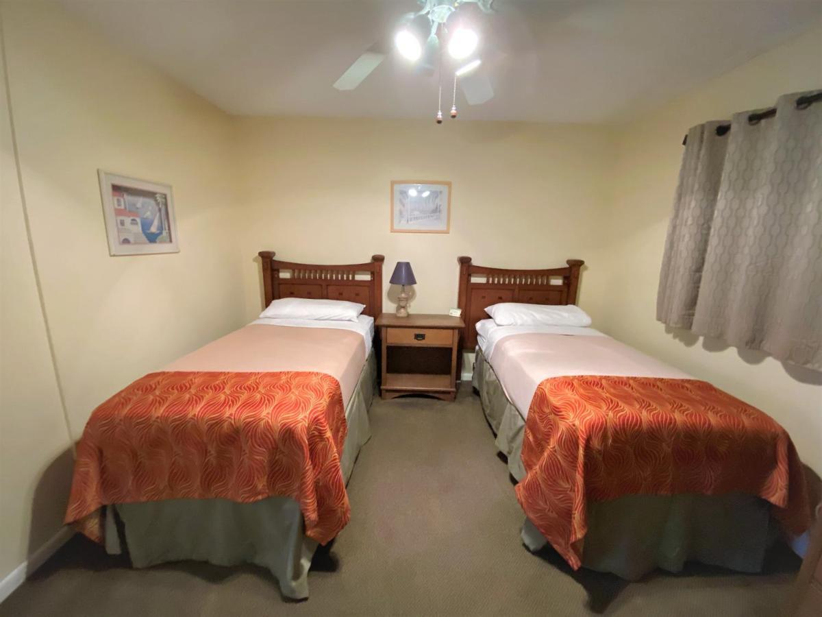 All Seasons Vacation Resort By Liberte Madeira Beach Bagian luar foto