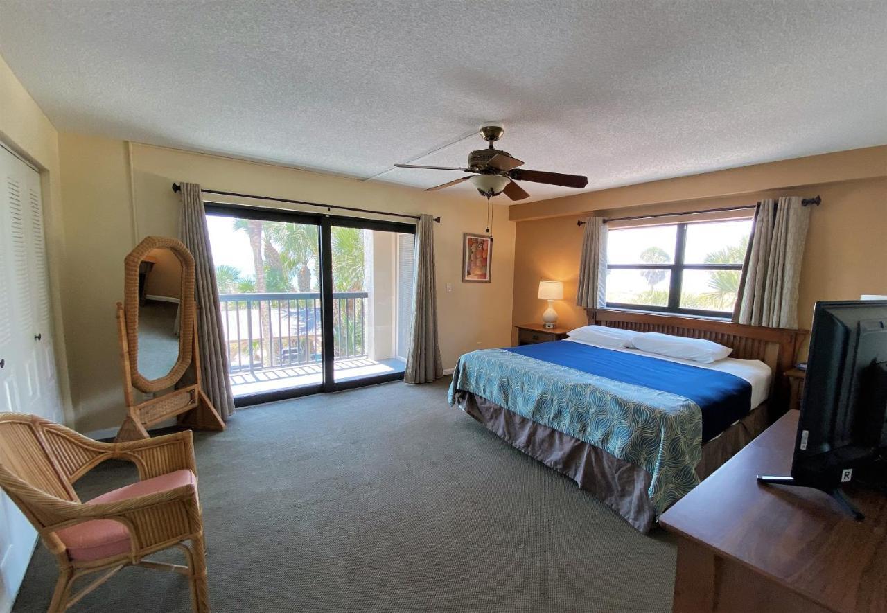 All Seasons Vacation Resort By Liberte Madeira Beach Bagian luar foto