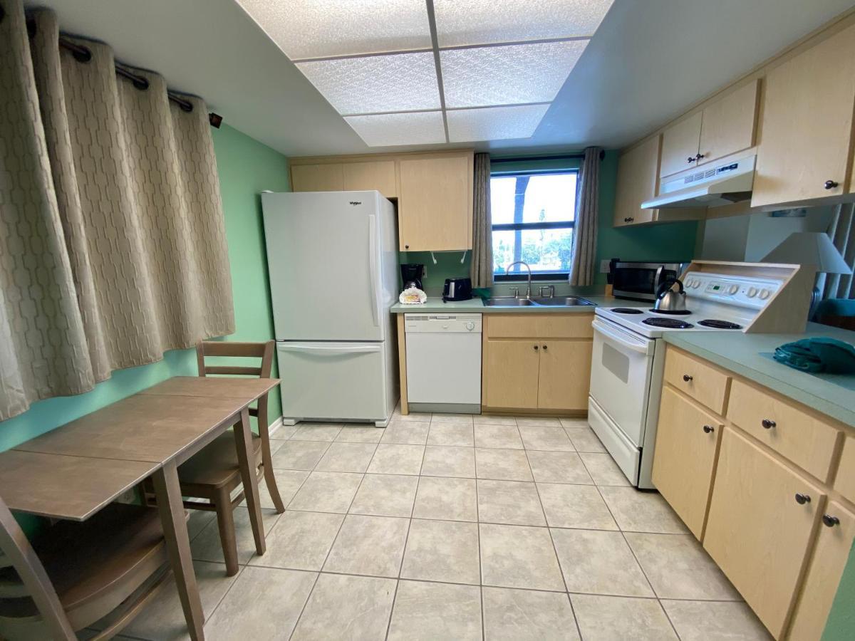 All Seasons Vacation Resort By Liberte Madeira Beach Bagian luar foto