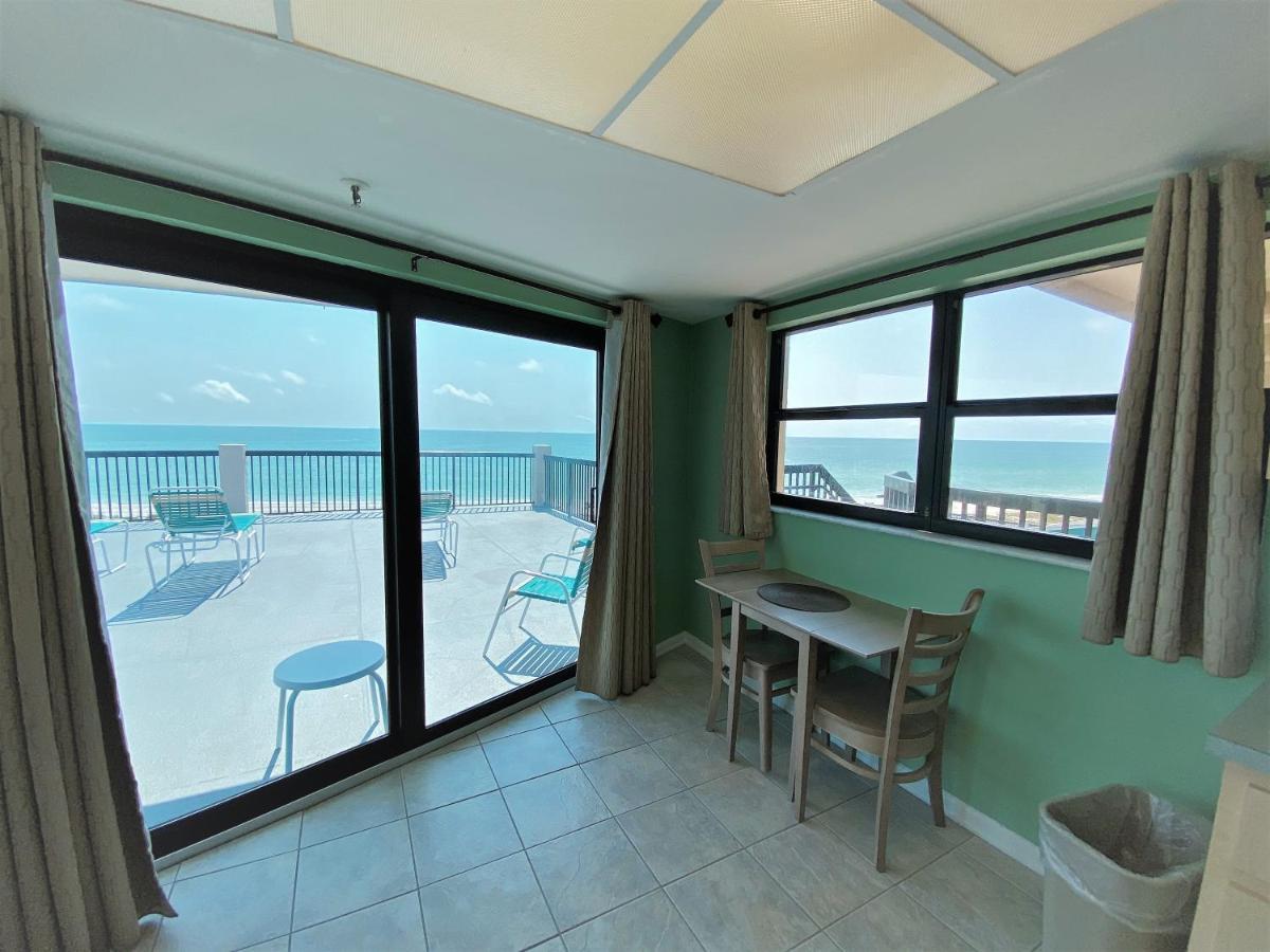 All Seasons Vacation Resort By Liberte Madeira Beach Bagian luar foto